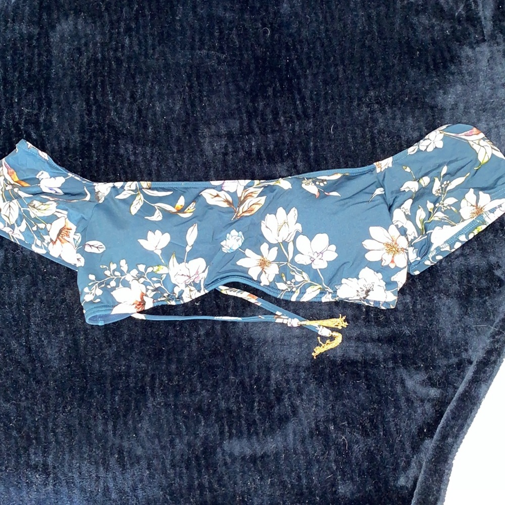 Bathing suit top